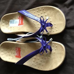 Vionic purple Bella flip flop